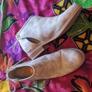 Rocket dog booties size 8